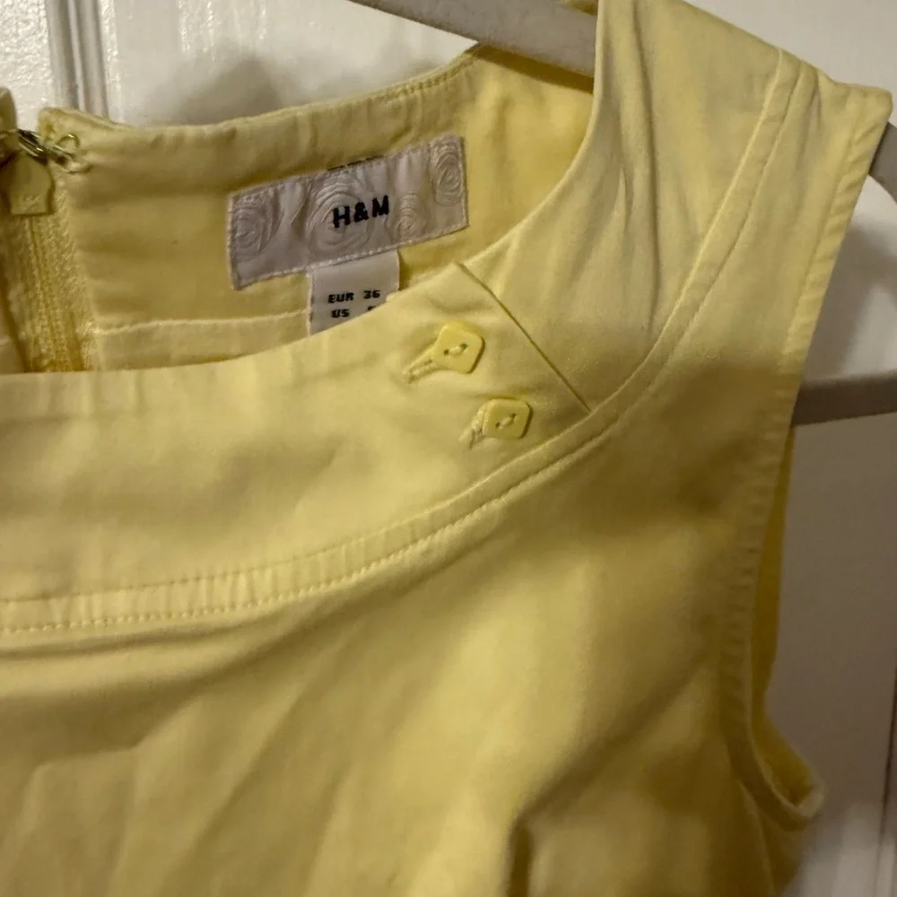 H&M Yellow Sleeveless Midi Dress